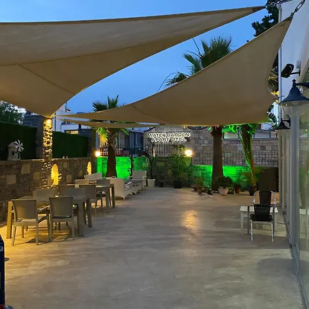 Orya Aparts غومْبيت