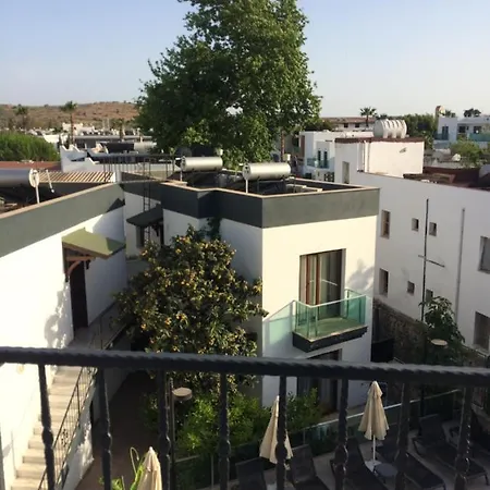 Apart-hotel Orya Aparts 3*