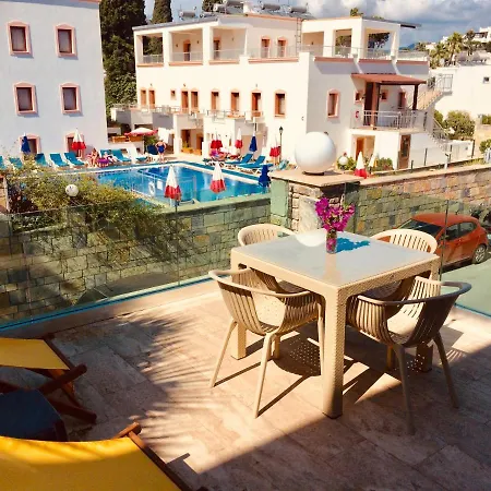 Orya Aparts Aparthotel