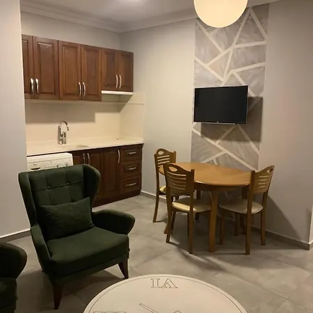 Orya Aparts 3* غومْبيت