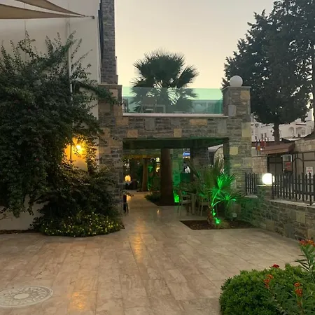 Orya Aparts 3* غومْبيت