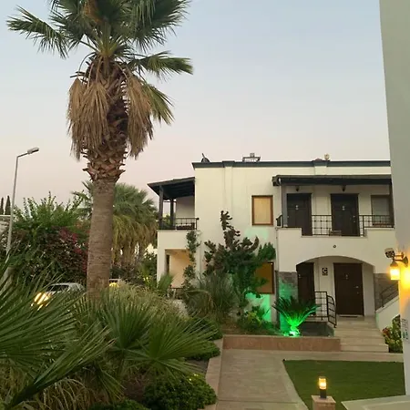 Orya Aparts Apartahotel 3*