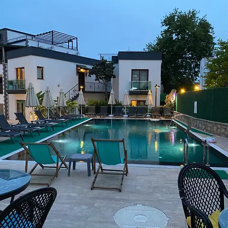 Orya Aparts Aparthotel