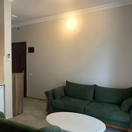 Orya Aparts Aparthotel