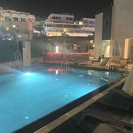 Orya Aparts Apart-hotel 3*