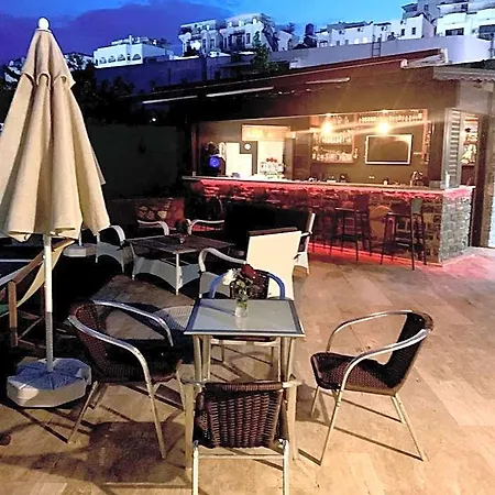 Orya Aparts Apart-hotel 3*
