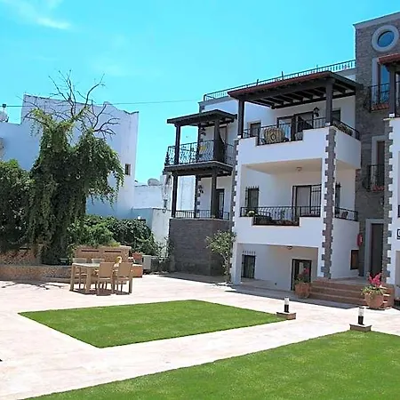 Orya Aparts 3* غومْبيت