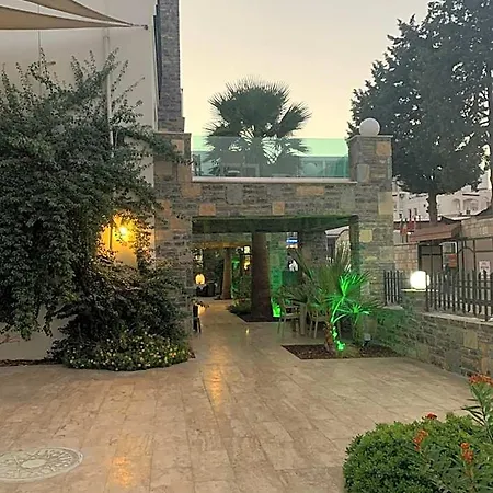 Apart-hotel Orya Aparts 3*